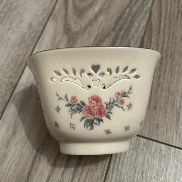 Lenox Flower Bowl - Picture 1 of 8